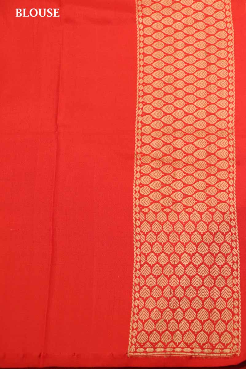 Gold & Silver Zari Designer Banarasi Silk Saree AD201280
